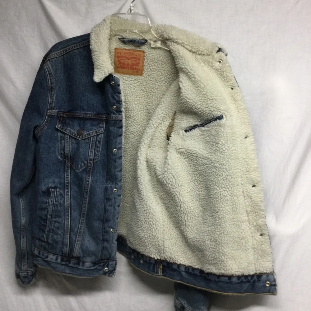 Levis levi type